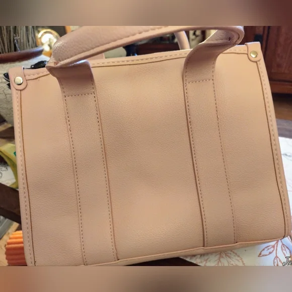 Pink Vegan Purse - Picture 9 of 9